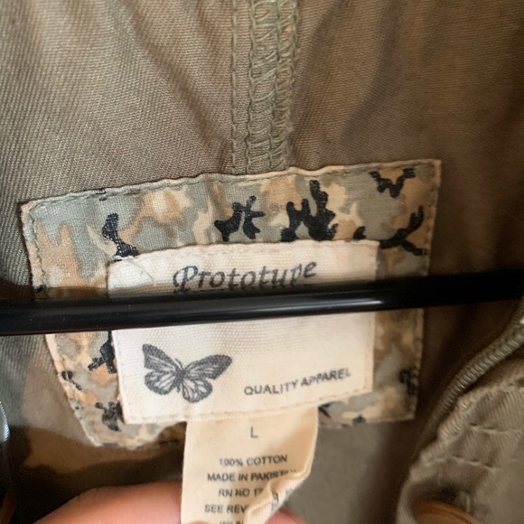 Jacket - Picture 3 of 3